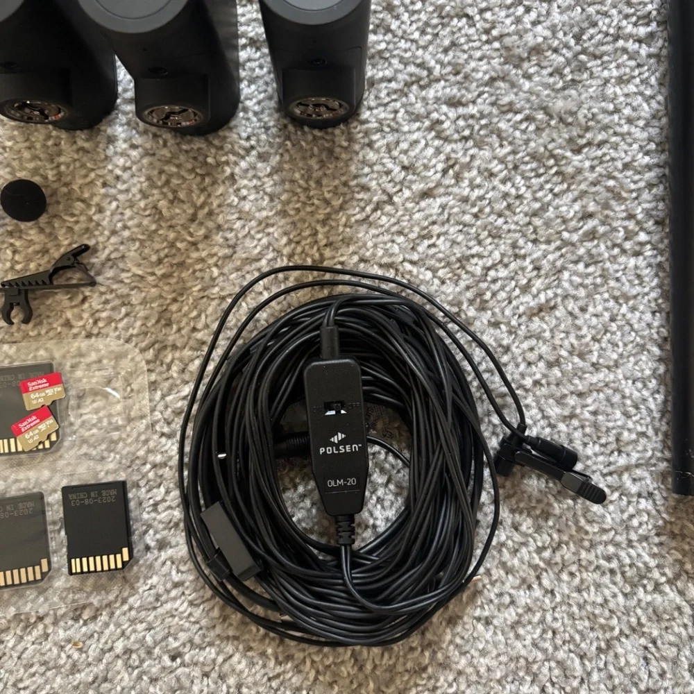 Logitech Mevo Equipment